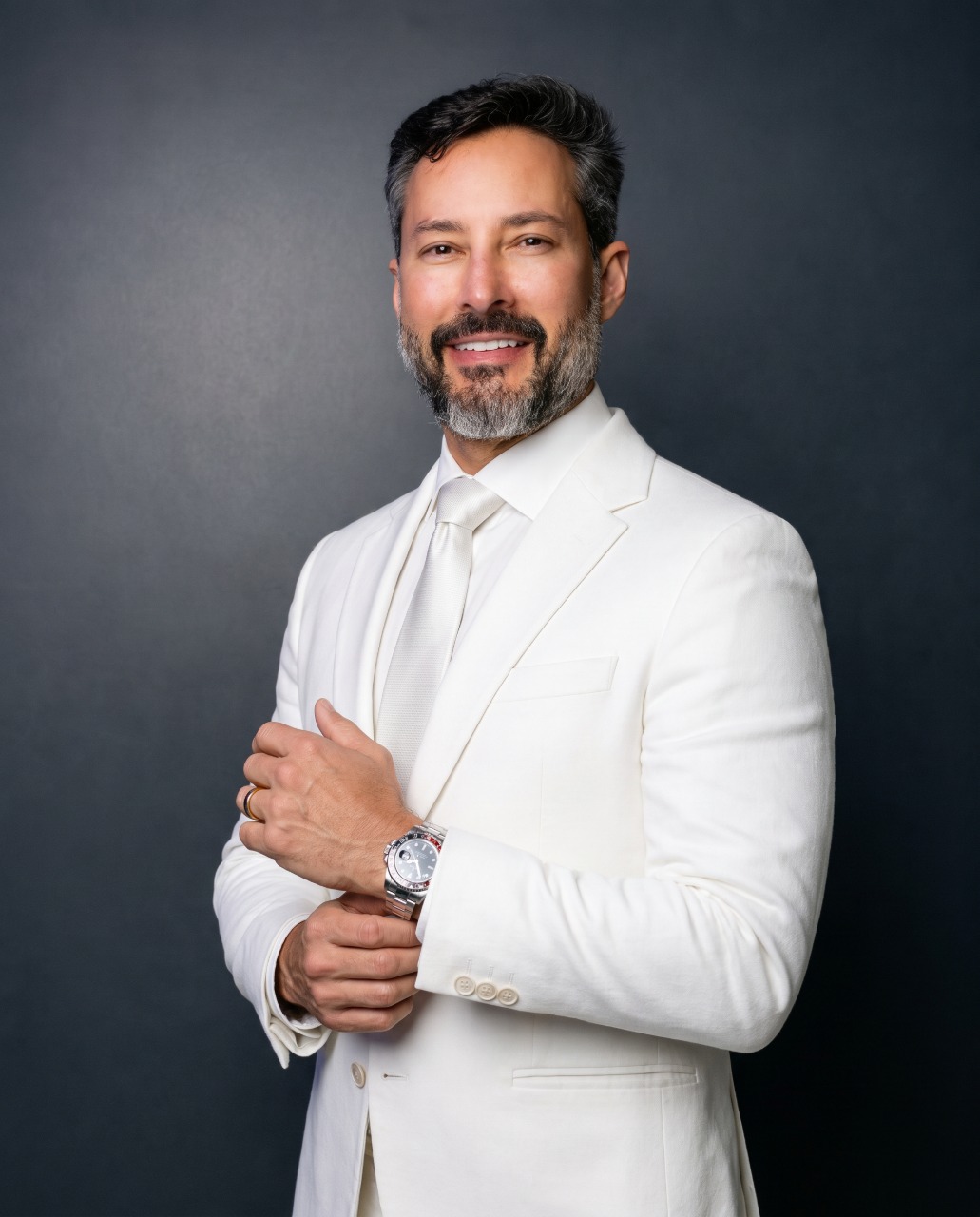 Retrato editorial do Dr. Stanley Bittar para fechamento
